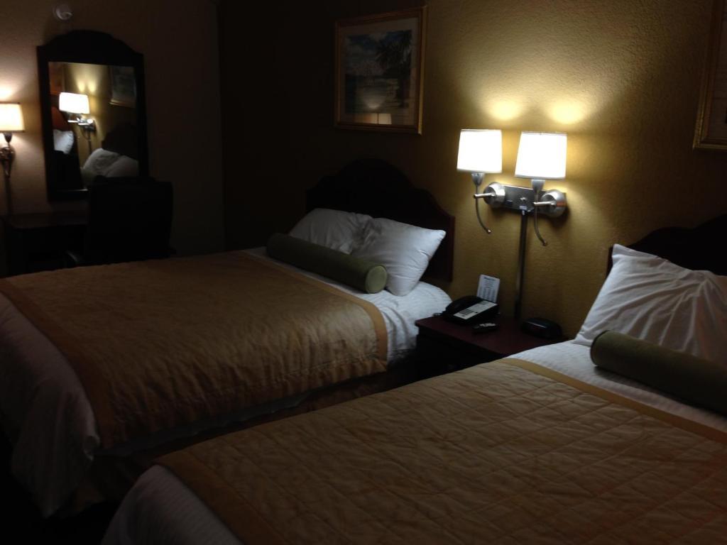 Americas Best Value Inn North Port Room photo